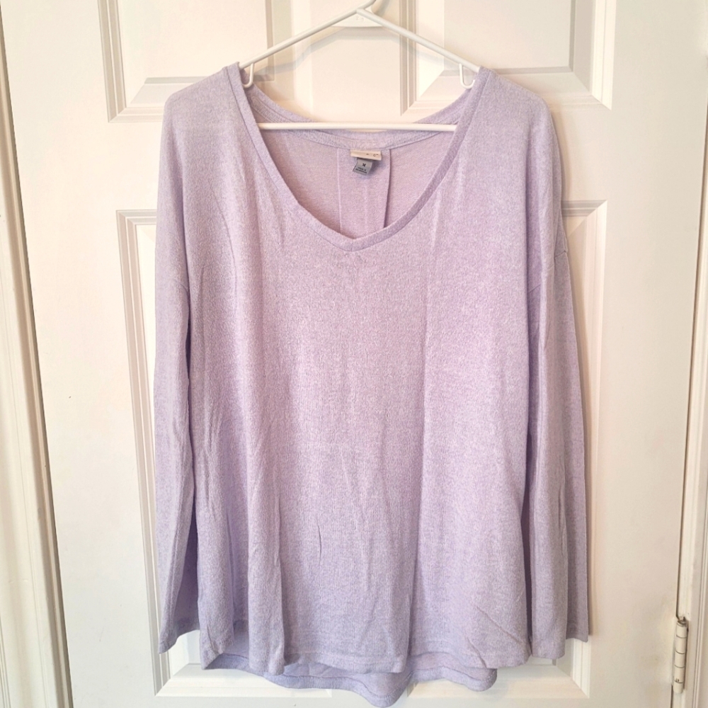 a new day lilac sweater size M